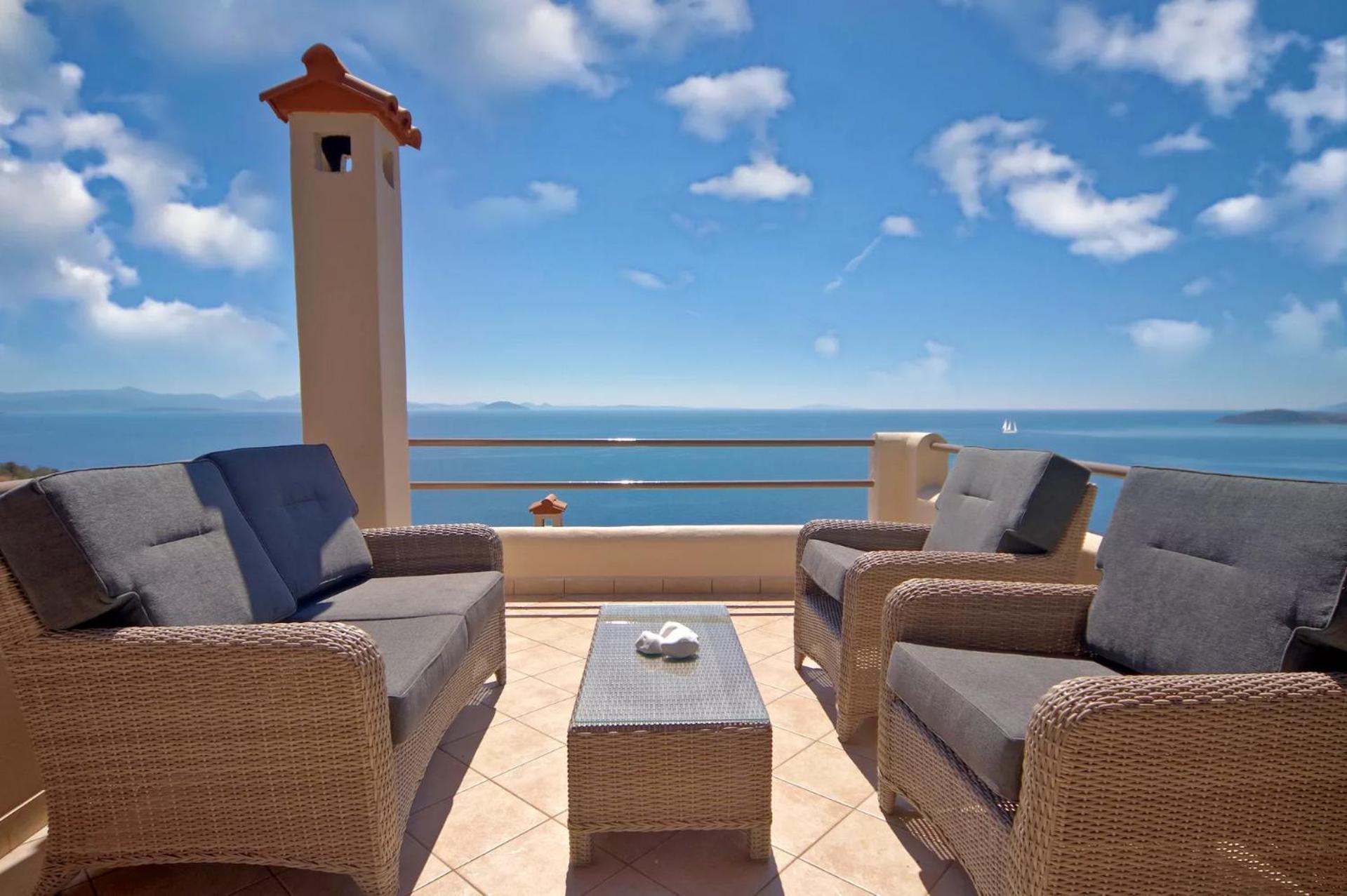 Blue Horizon Suites Parálion Ástros Esterno foto