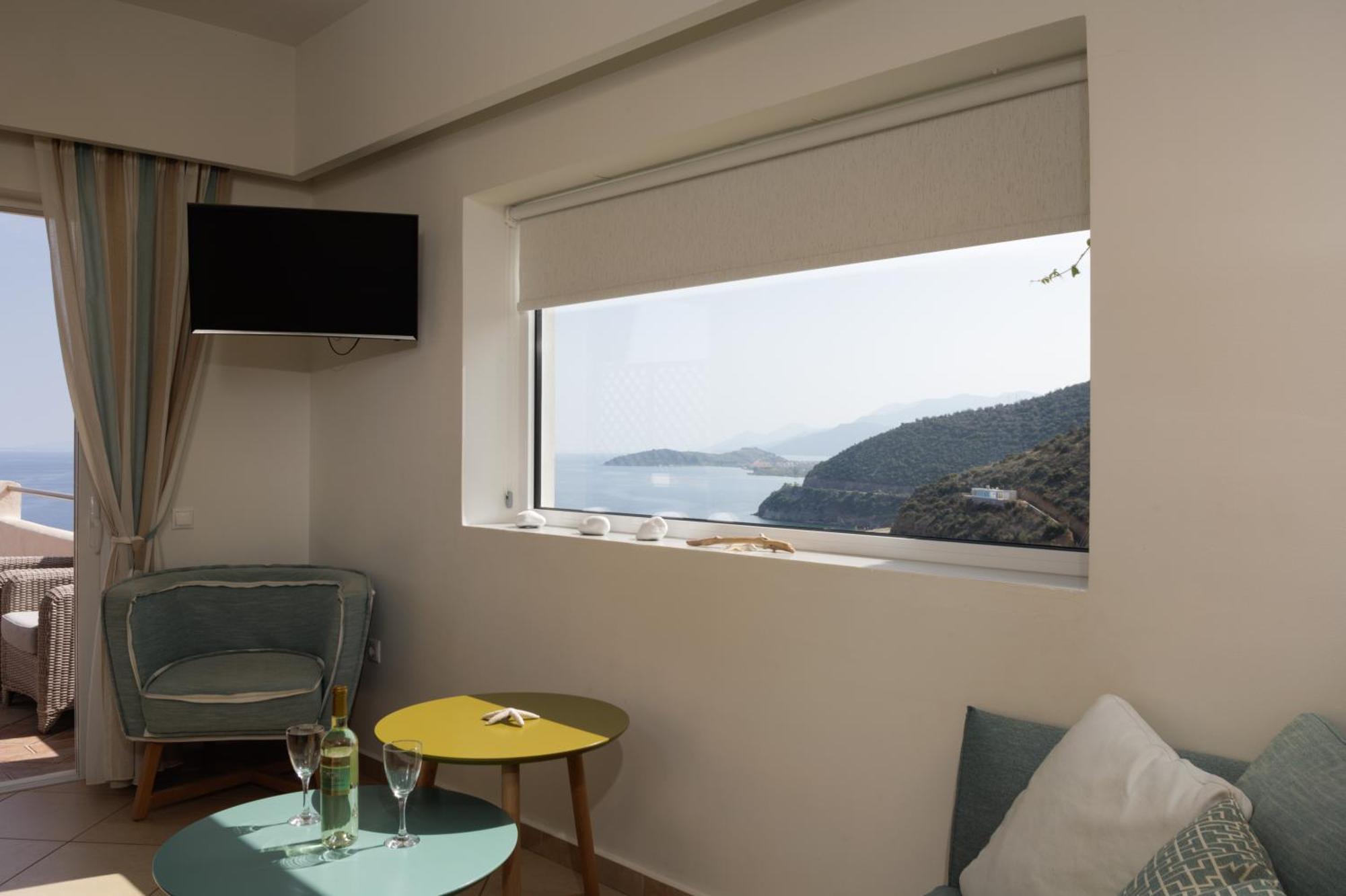 Blue Horizon Suites Parálion Ástros Esterno foto