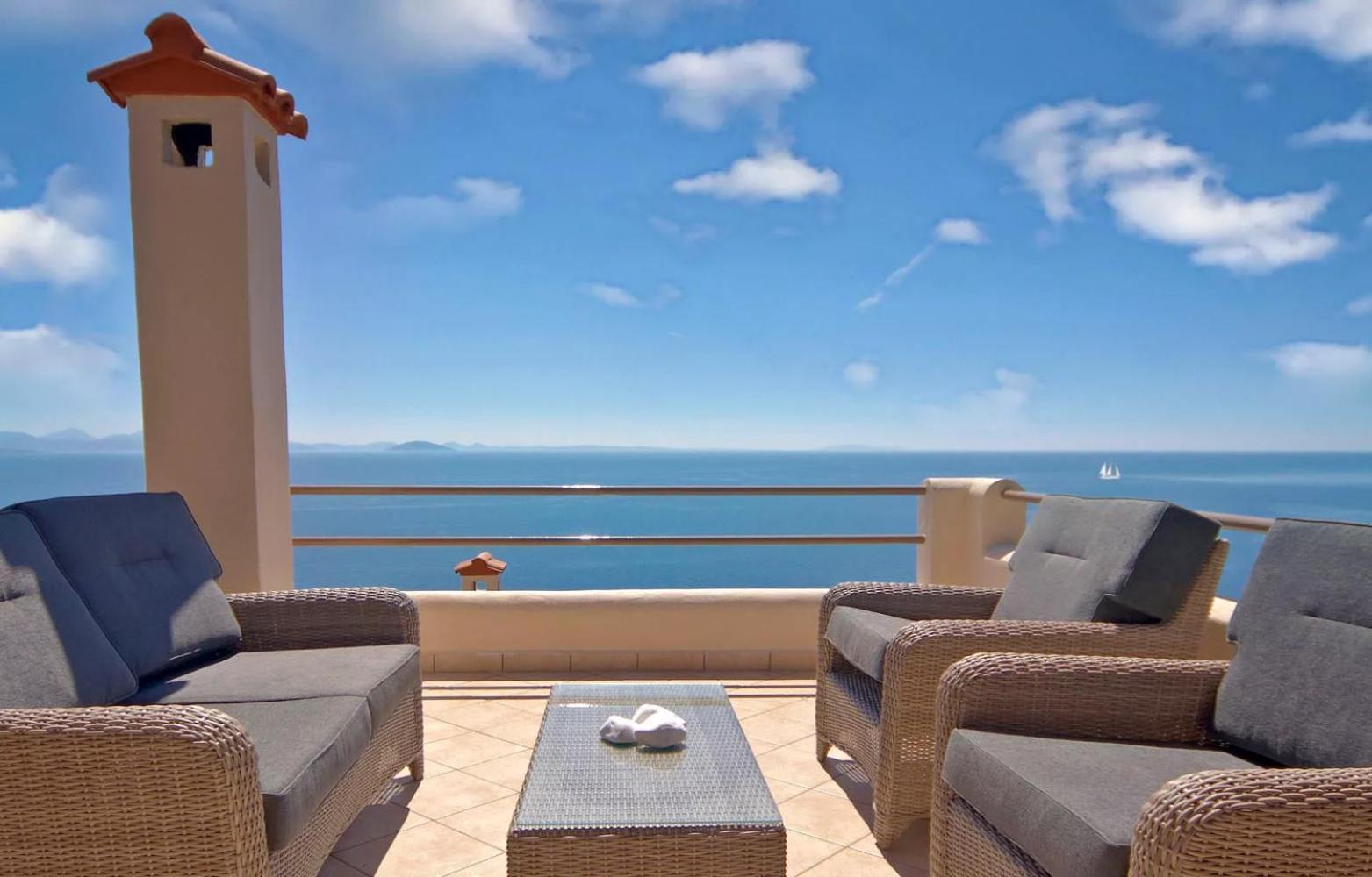 Blue Horizon Suites Parálion Ástros Esterno foto