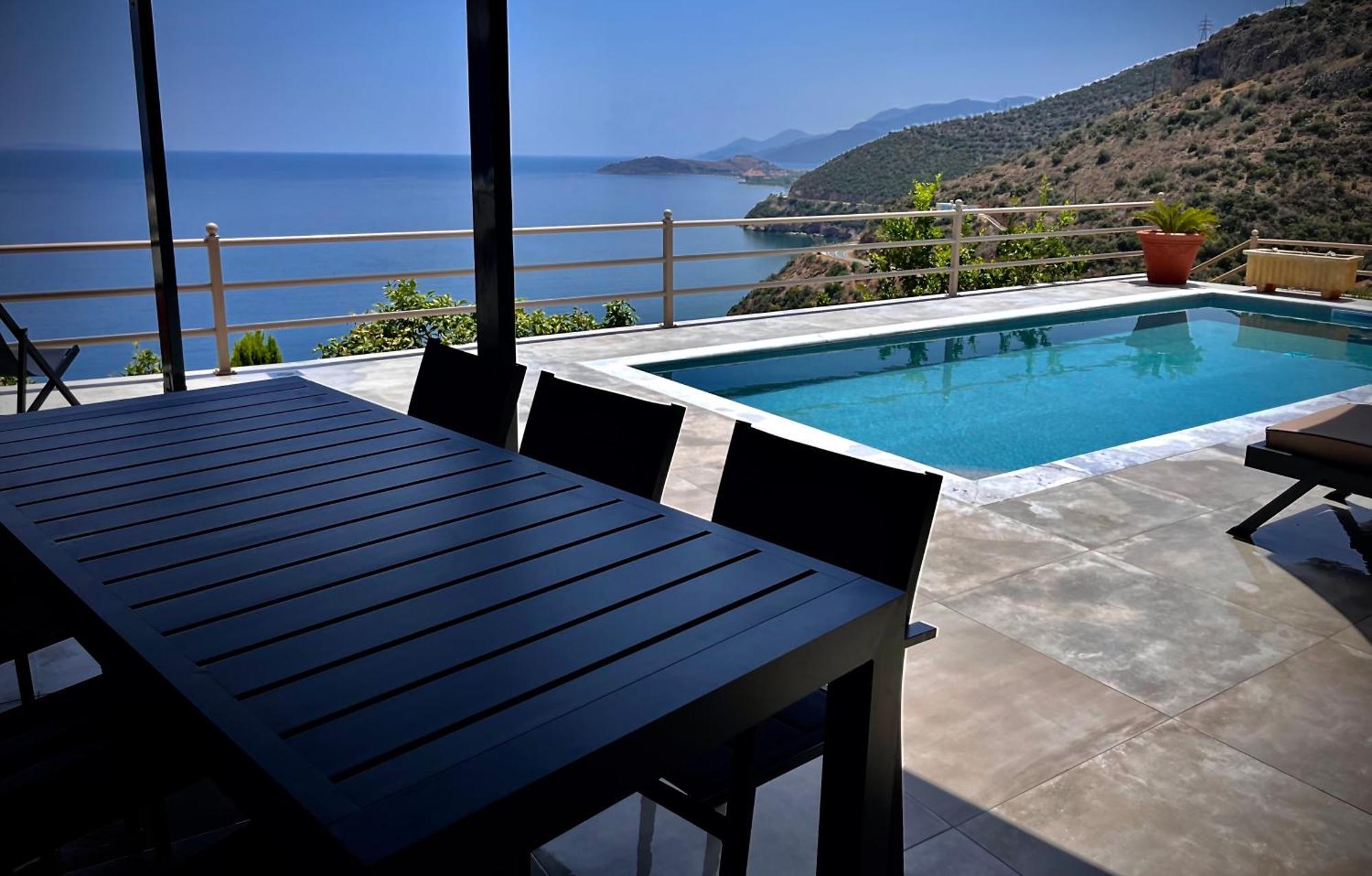 Blue Horizon Suites Parálion Ástros Esterno foto