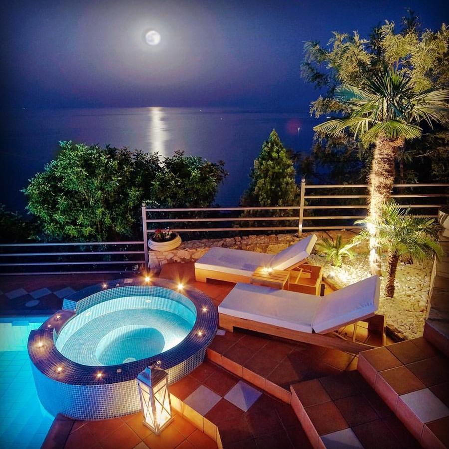Blue Horizon Suites Parálion Ástros Esterno foto